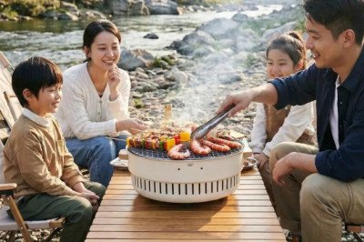 شواية فحم للتخييم: دليلك الشامل لاختيار الأفضل واحتراف الشواء في البر